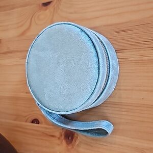 🩷 Aqua Blue Jewelry Travel Case